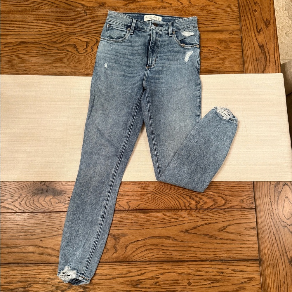 Abercrombie & Fitch Light Blue Skinny Jeans